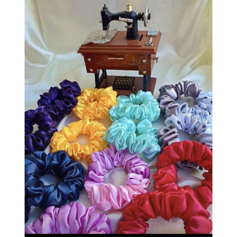 Kit 10 a 50 Scrunchie de Cetim Xuxinha Xuxa Rabicó de Cabelo Brindes Mimo Cliente