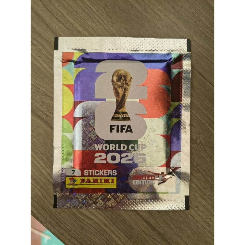 Envelope com figurinhas original Panini Suiça versão United Edition.