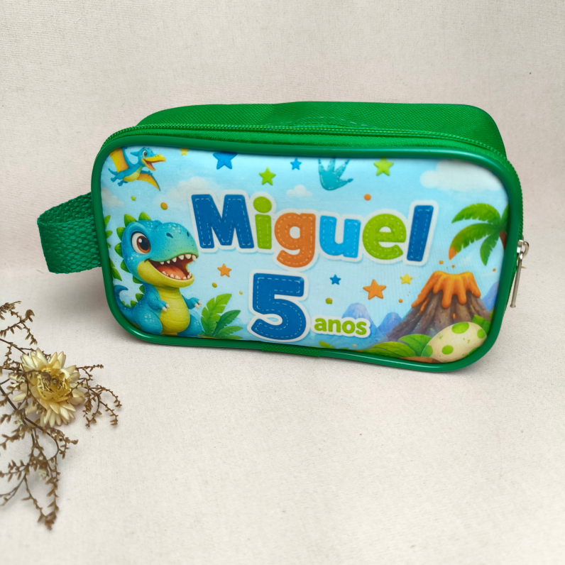 KIT Bolsinha lembrancinha de festa personalizadas de aniversário vários temas menino menina necessaire