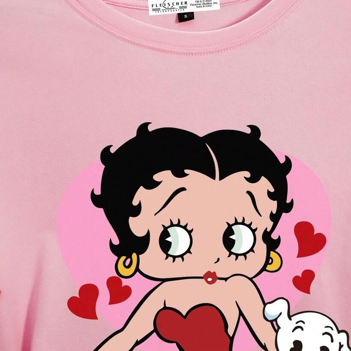 Camiseta Estilo Retrô | Betty Boop e Cachorrinho com Corações — imagem 2 de 2