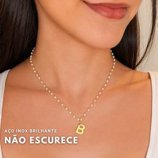 Colar de Pérolas Letra Inicial Dourado Choker Feminino Aço Inoxidável Hipoalergênico Delicado Não Escurece Aço Inox