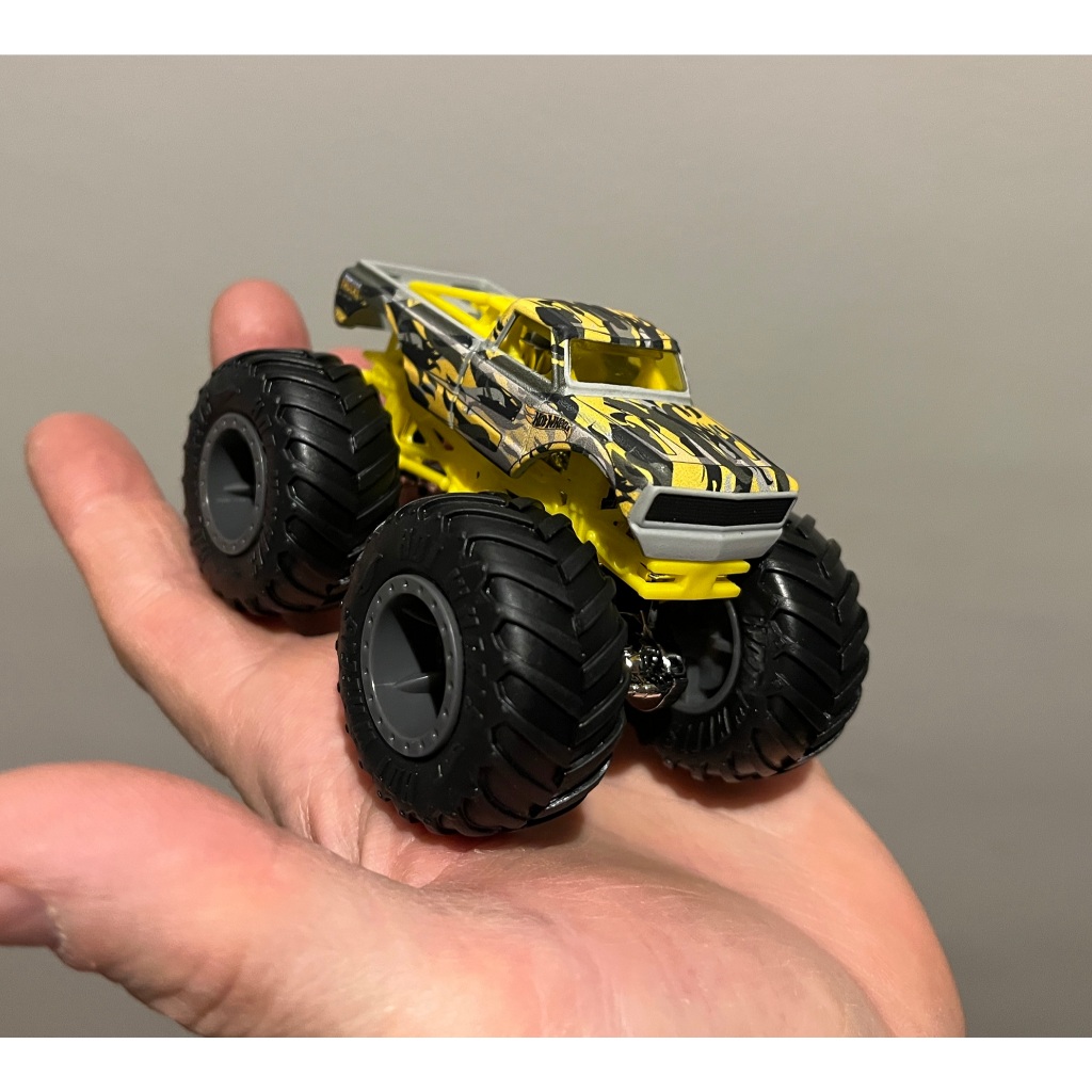 carro big foot monster truck 1969 Chevy pickup da Hot Wheels Chevrolet picape
