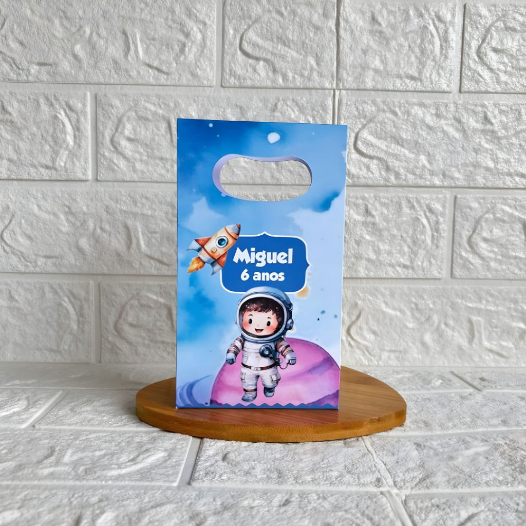 MONTE EM CASA - Sacolinha Surpresa Personalizada Astronauta - Tamanho PP - Festa Infantil - Aniversário – Lembrancinha