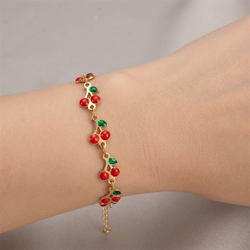 Pulseira Feminina Cereja em Aço Inoxidável Dourado Antialérgico Ajustável Não Escurece