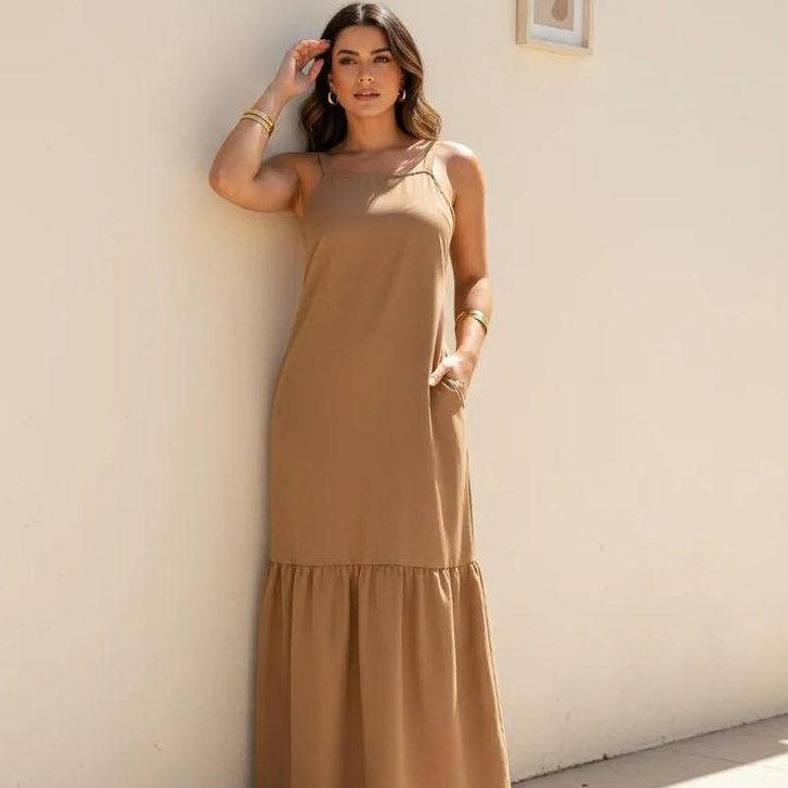 Vestido Longo Liso Feminino Elegante Frente E Costas Única em Poliéster Confortável e Versátil para Ocasiões Variadas