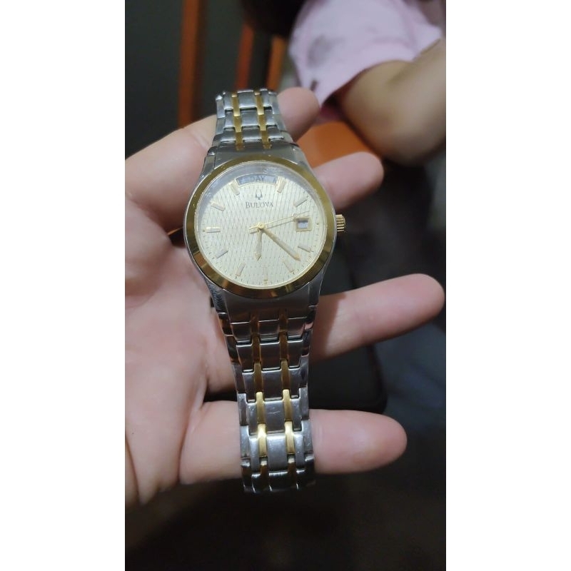relógio bulova  usado