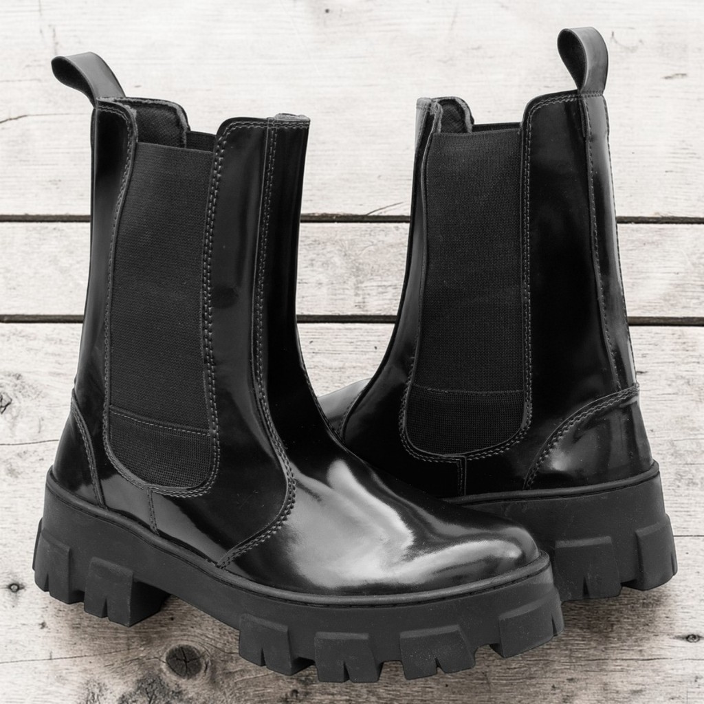 Bota Botina Coturno Feminino Cano Curto Casual Rodeio Country Tratorado Conforto Estilo Verniz 11020
