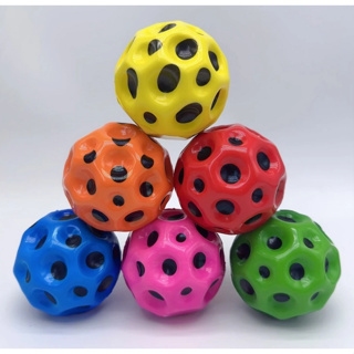 Bola Sensorial de Borracha Lunar Furos Antiestresse Bolinha que Pula Alto Atividades Brinquedo em Oferta na Shopee