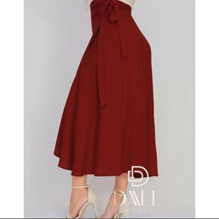 Saia Envelope Feminina Mídi Transpassada Multiformas de Amarrar Cintura Alta preta em Oferta na Shopee