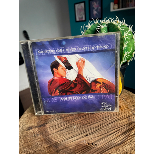 Cd Diante Do Trono 5 Ao Vivo Nos Braços Do Pai