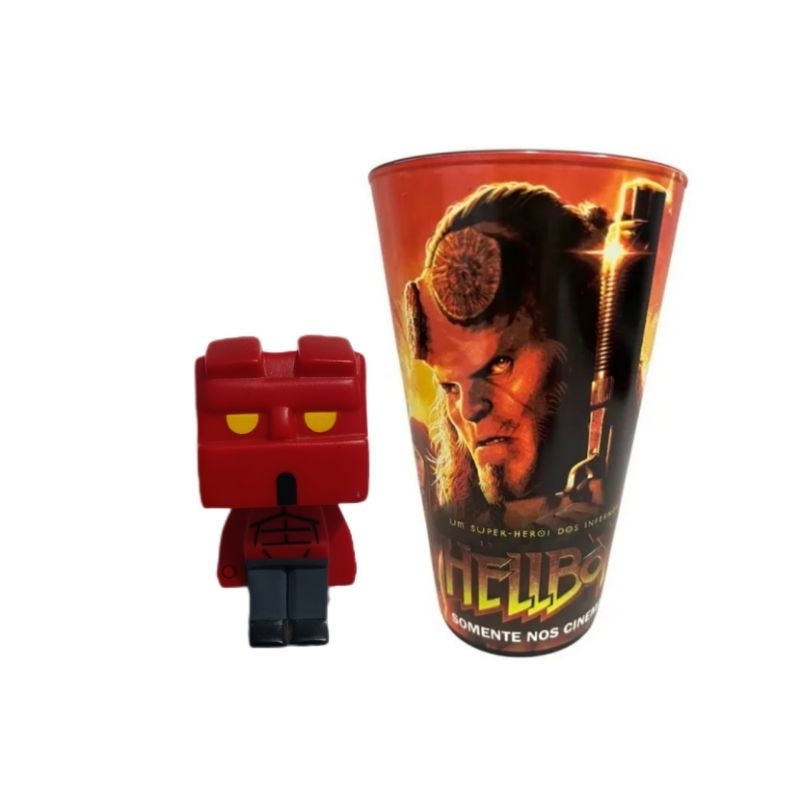 kit boneco kubos e copo hellboy nerd ao cubo cinemark geek dark horse comics