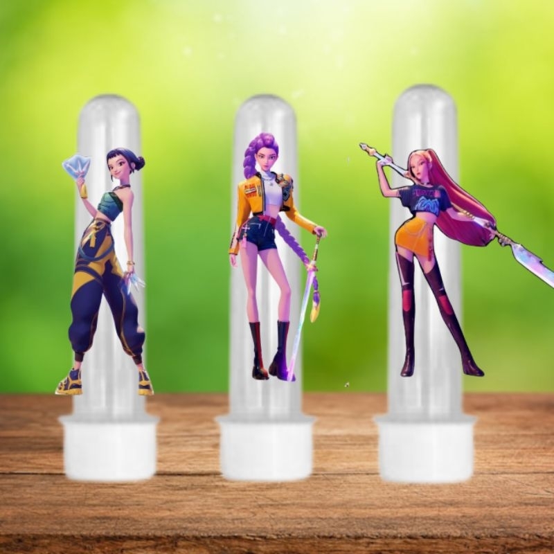 Kit 10, 20 ou 30 tubetes + Apliques Guerreiras do KPOP 3D - Lembrancinha Festa Aniversário Personalizada
