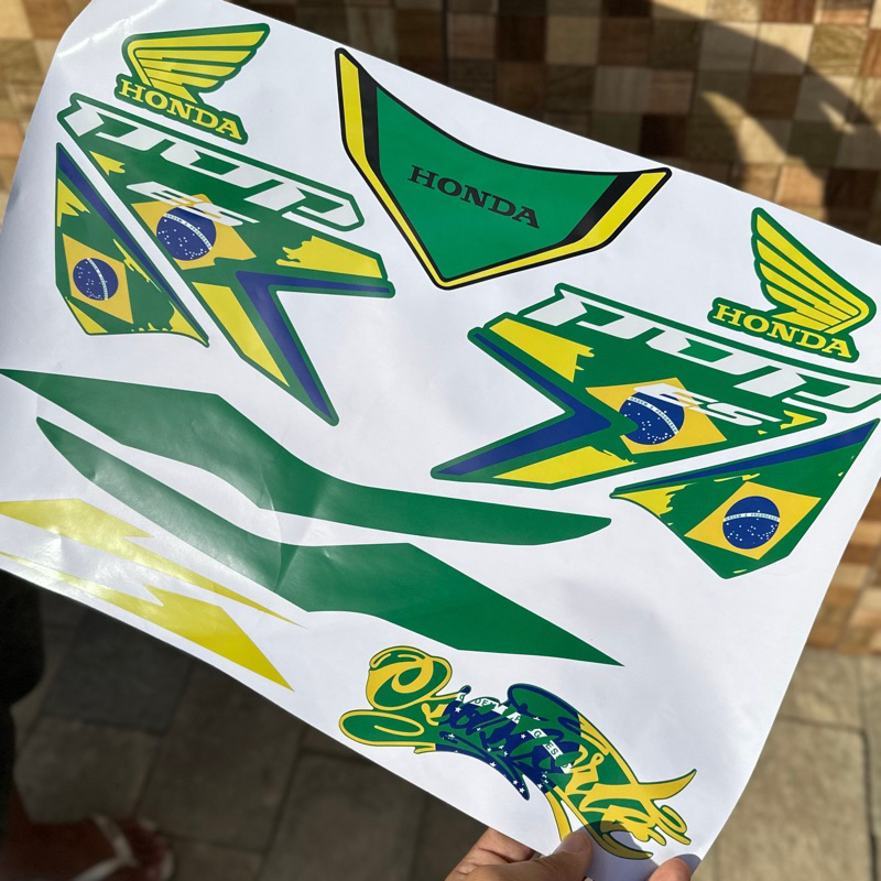 Adesivo Copa Do Mundo Brasil Kit Faixa Pop 110-i 2016 Á 2026