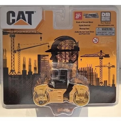 Rolo Compactador Vibratório Tandem Caterpillar CB-13 fabricado pela Diecast Masters. Escala: 1/64.