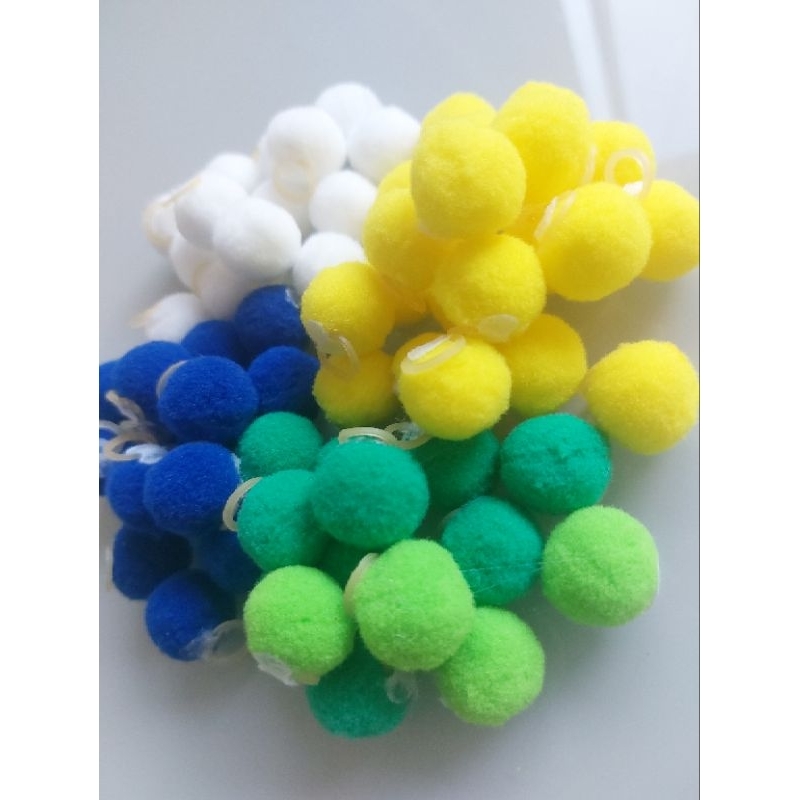 Laço Pompom pet Brasil para penteados Cães e gatos banho e tosa.