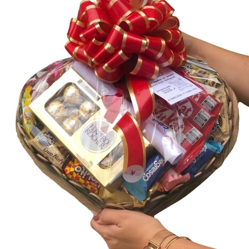 Cesta de Chocolates + Ferrero Rocher + KitKat | Presente Especial Dia das Mães Dia dos Namorados Dia do Amigo