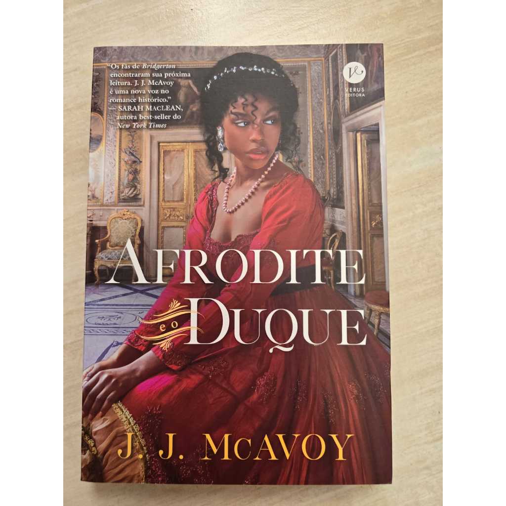 Livro J.J. McAvoy - Afrodite e o duque (com marcador)