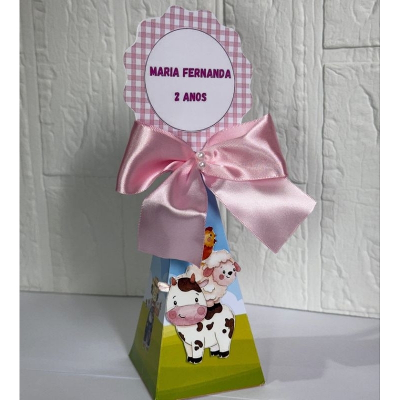 Caixa Pirâmide Fazendinha Rosa/ Fazendinha Personalizada/Lembrancinha de Festa /Aniversário/Personalizados para festas