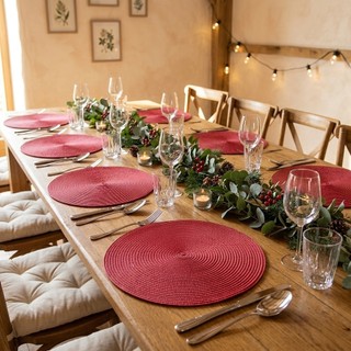 Descanso de mesa reforçado em kits de 1, 4, 6 ou 8 peças – ótimo para decorar mesas de cozinha ou sala.
