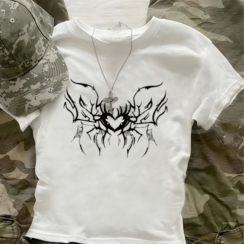 Cropped Baby Tee Y2K Grunge Estampa Tribal Coração Lançamento Promoção