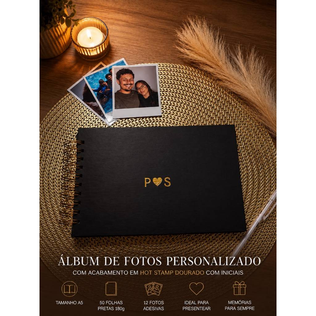 Álbum de Fotos Personalizado | Scrapboo A5 com Iniciais em Hot Stamp Dourado | 50 Folhas Pretas 180g + 12 Fotos Adesivas