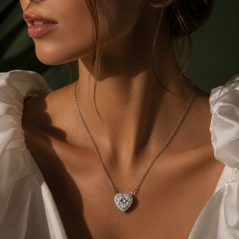Colar Prata 925 com Coração Moissanite 8,8mm Romântico e Luxuoso