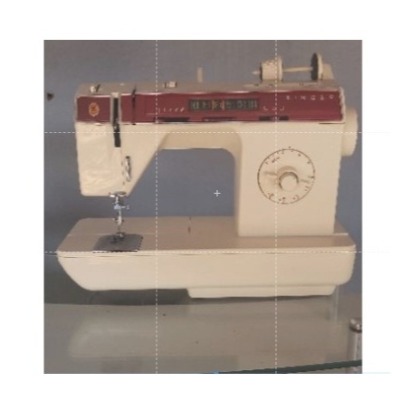Maquina de Costura Singer Nunca Usada Nova de Móstruário Maquina Profissional Indicada para Costureiras Leia o Anuncio