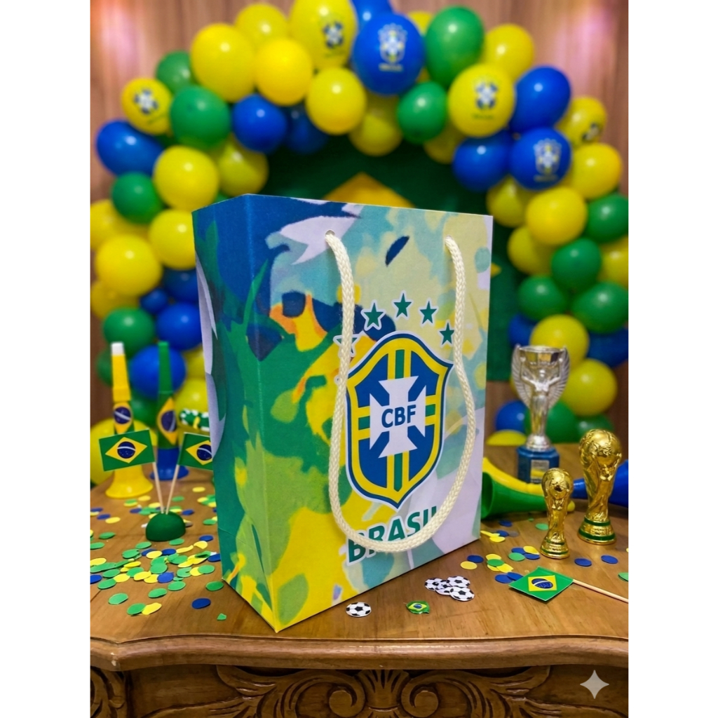 Sacola de Personalizada P (PEQUENA) Papel  Lembrancinha Aniversário Futebol Copa Brasil Fazemos vários Temas