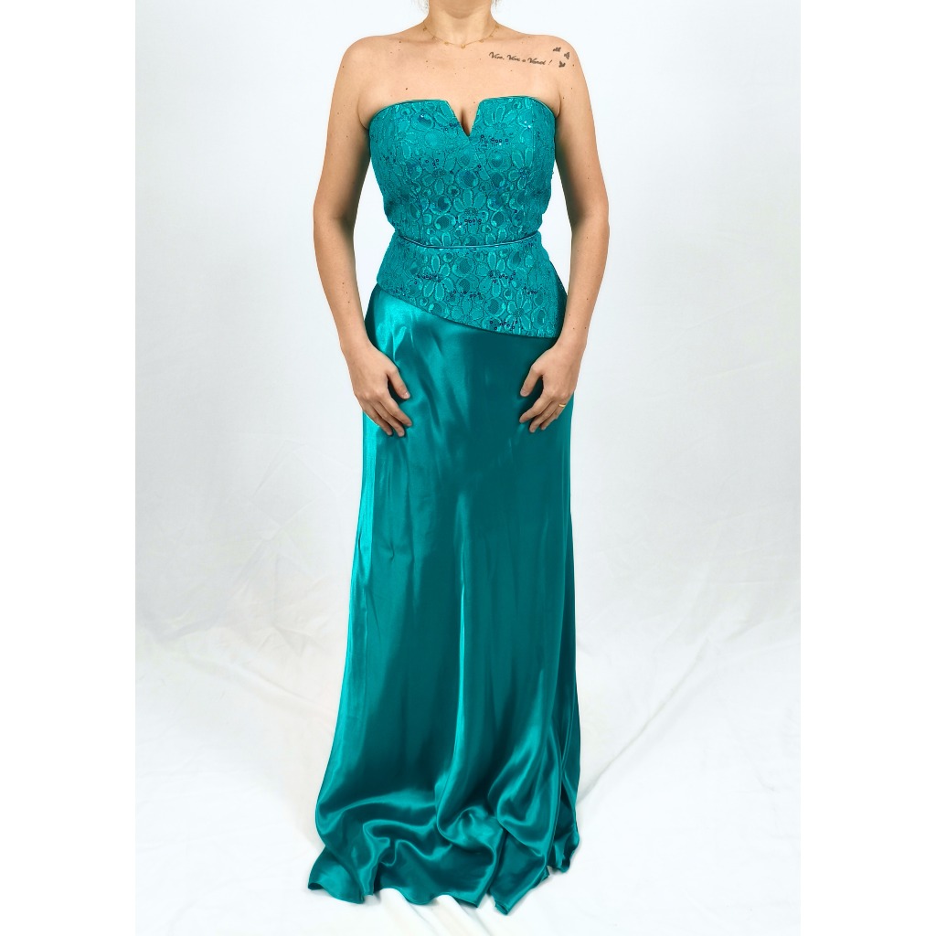 Vestido longo de festa corpete renda e saia cetim azul tiffany madrinha formatura casamento decote coração
