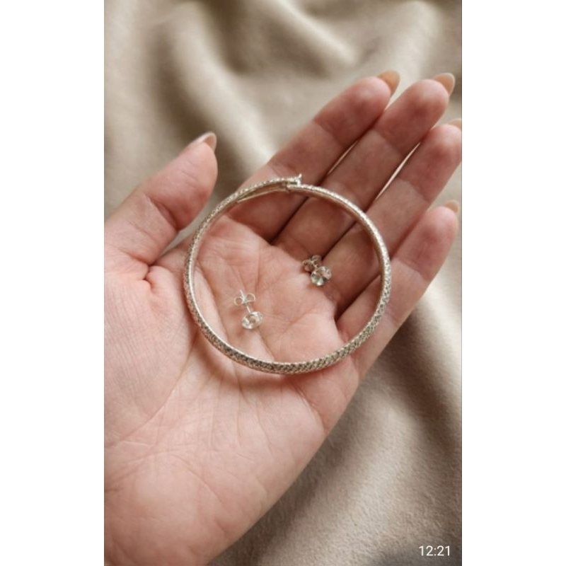 Par de Brincos Aço Inoxidável Hipoalérgico com Fecho de Tarraxa Antialérgico Resistente Não Escurece Brilho Elegante bom