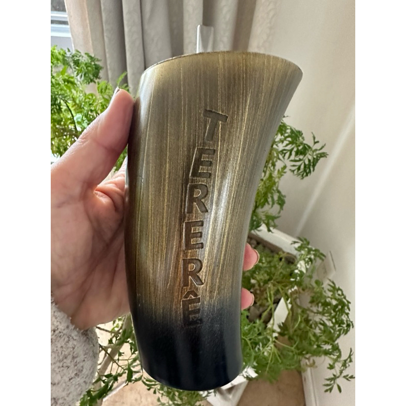 Guampa copo de tererê com bomba bocal simples cuia mate gelado.