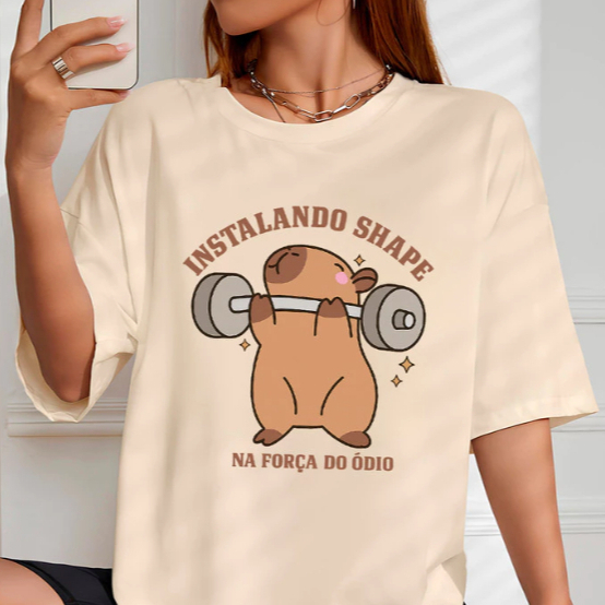 Camiseta Feminina Streetwear Instalando o Shape Capivara Camisa de Algodão Academia