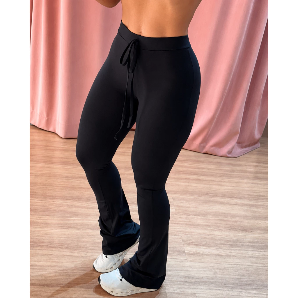 Calca Flare Leg Poliamida Premium Academia Yoga Fitnes Treino cos alto Zero Trasnparencia — imagem 1