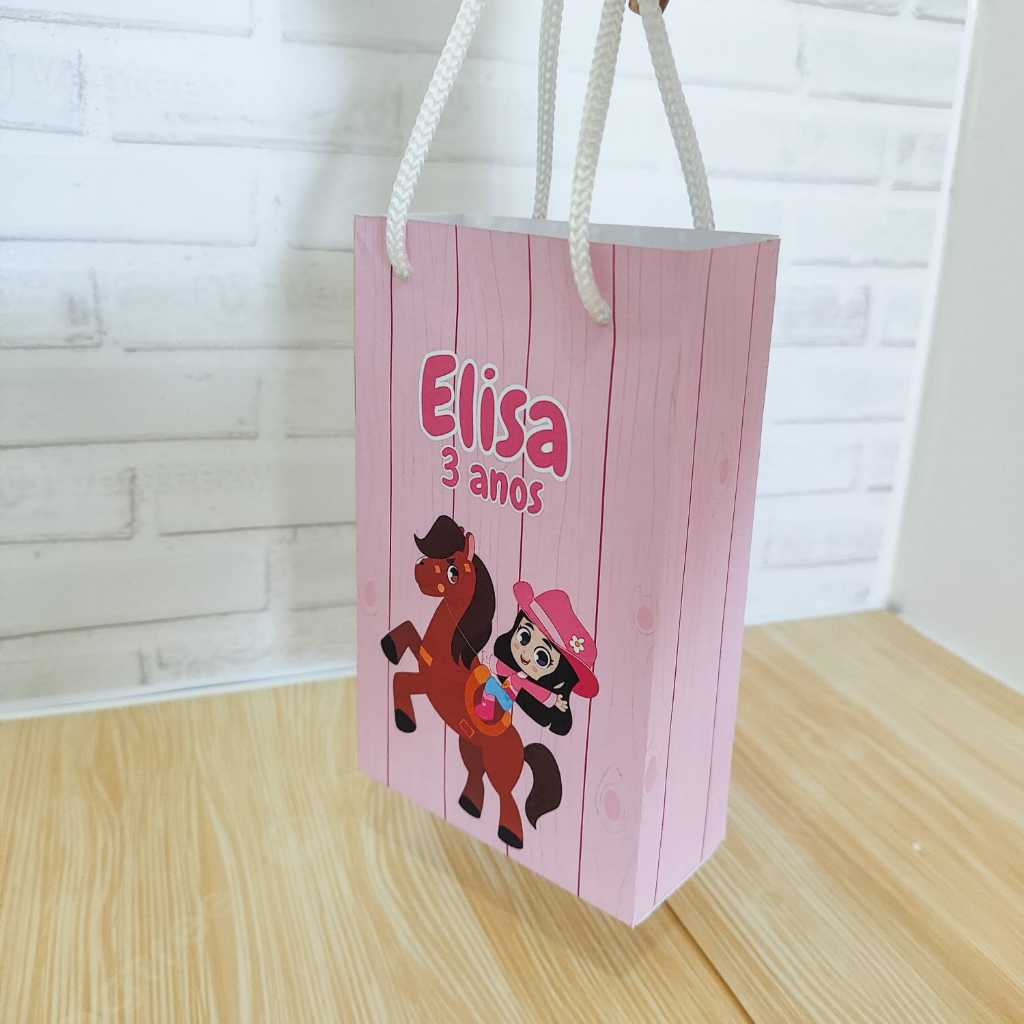 Sacolinha Personalizada MONTADAS, fundo para encaixar TAMANHO 10X16X4 Turma da Boiadeirinha lembrancinha aniversário
