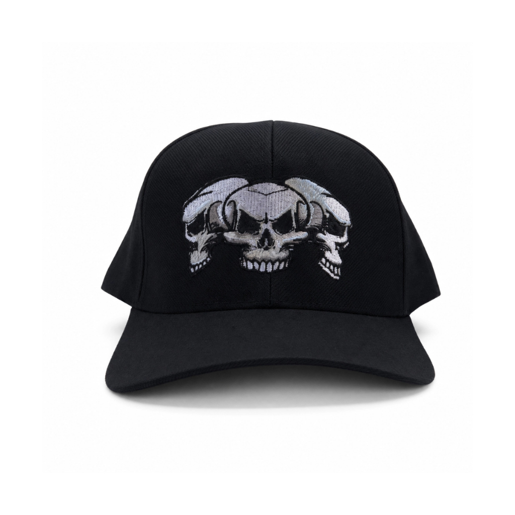 Bone 3 Caveiras Preto Aba Curva Bordado
