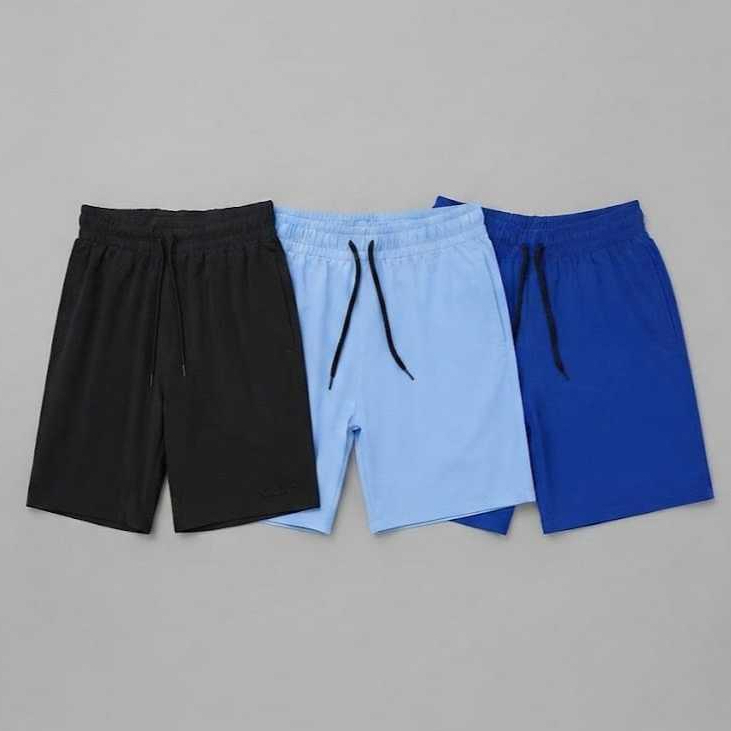 Kit Com 3 Short Infantil Menino |   Bermuda De Tactel Elastano Masculina  infantil Com Duas Bolsos Tamanho 06 a 16 Anos