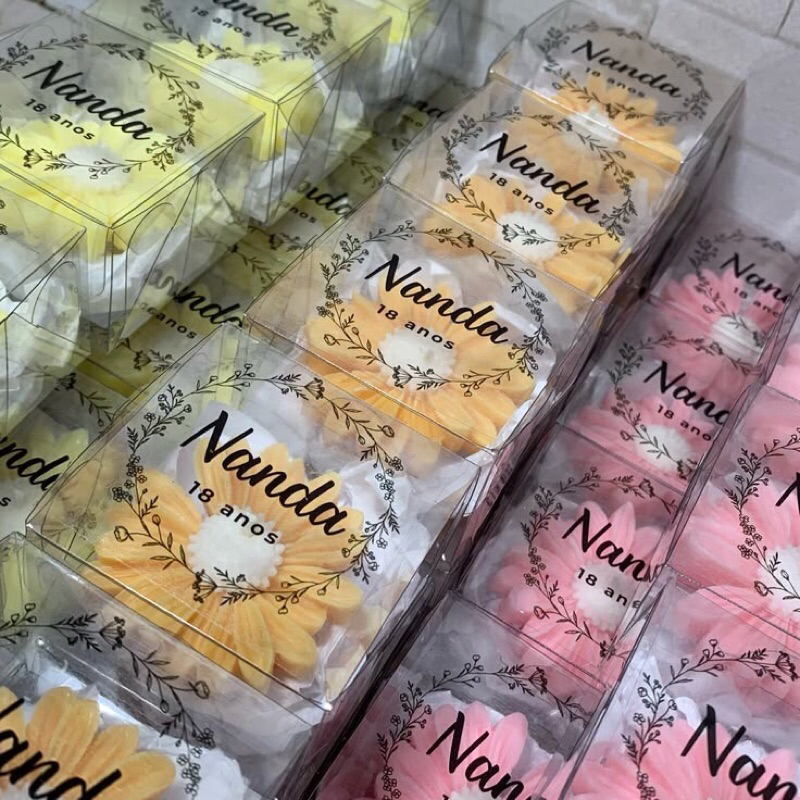 Lembrancinha Vela Aromática Margarida Personalizada na Caixa Acetato Cera de Coco Chá de Bebê Aniversário Casamento