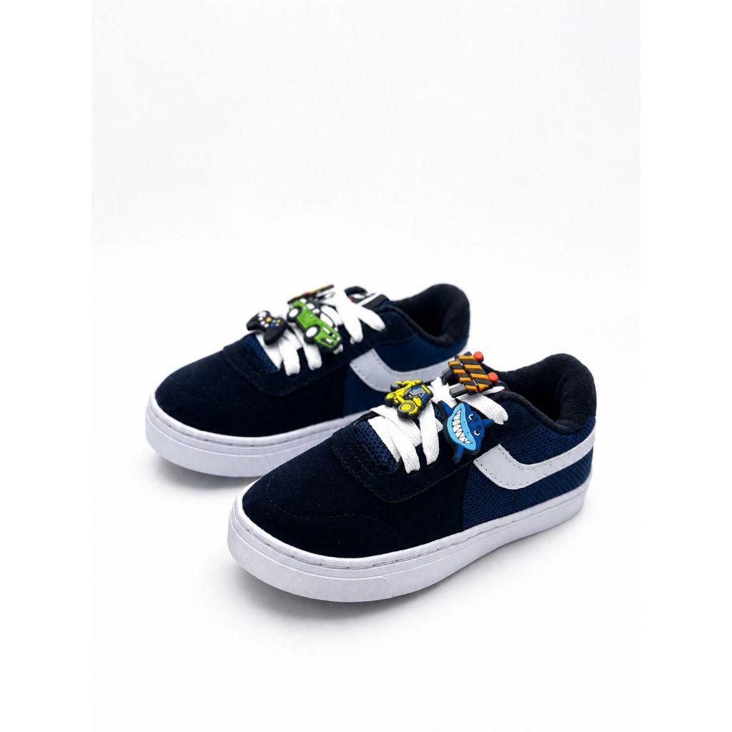 Tênis Infantil Masculino Azul Marinho com Pins Sortidos Menino Estiloso Confortável Zero123