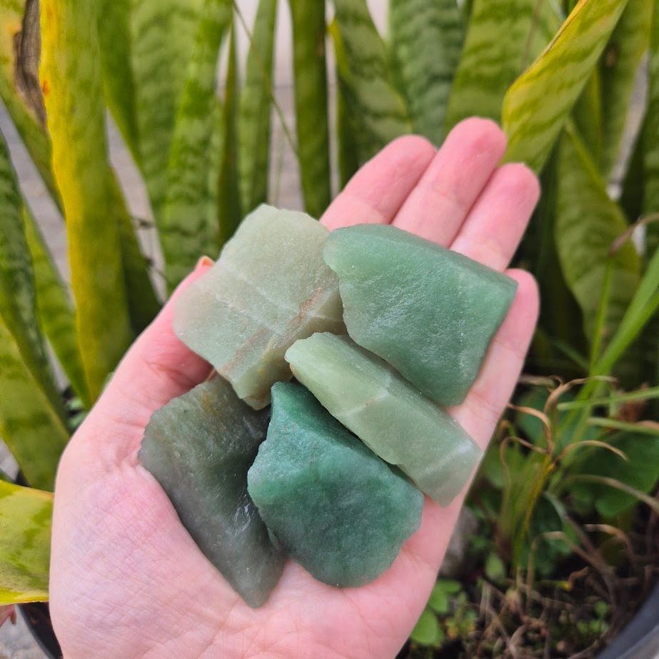 Quartzo Verde Bruto Pedra Natural Saúde Cura Chakras Reiki Energia Vitti