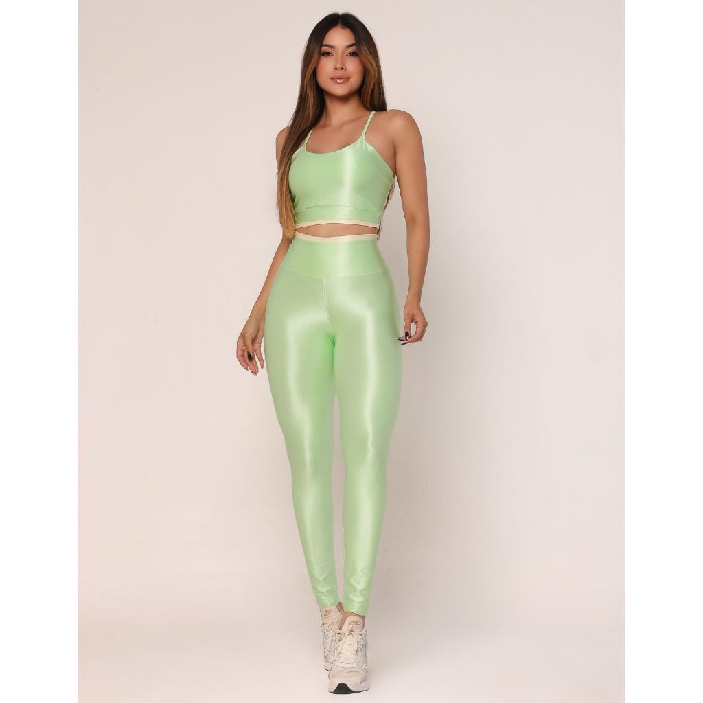 Conjunto Fitness em Canelado Poliamida Calça Legging e Top Feminino Academia