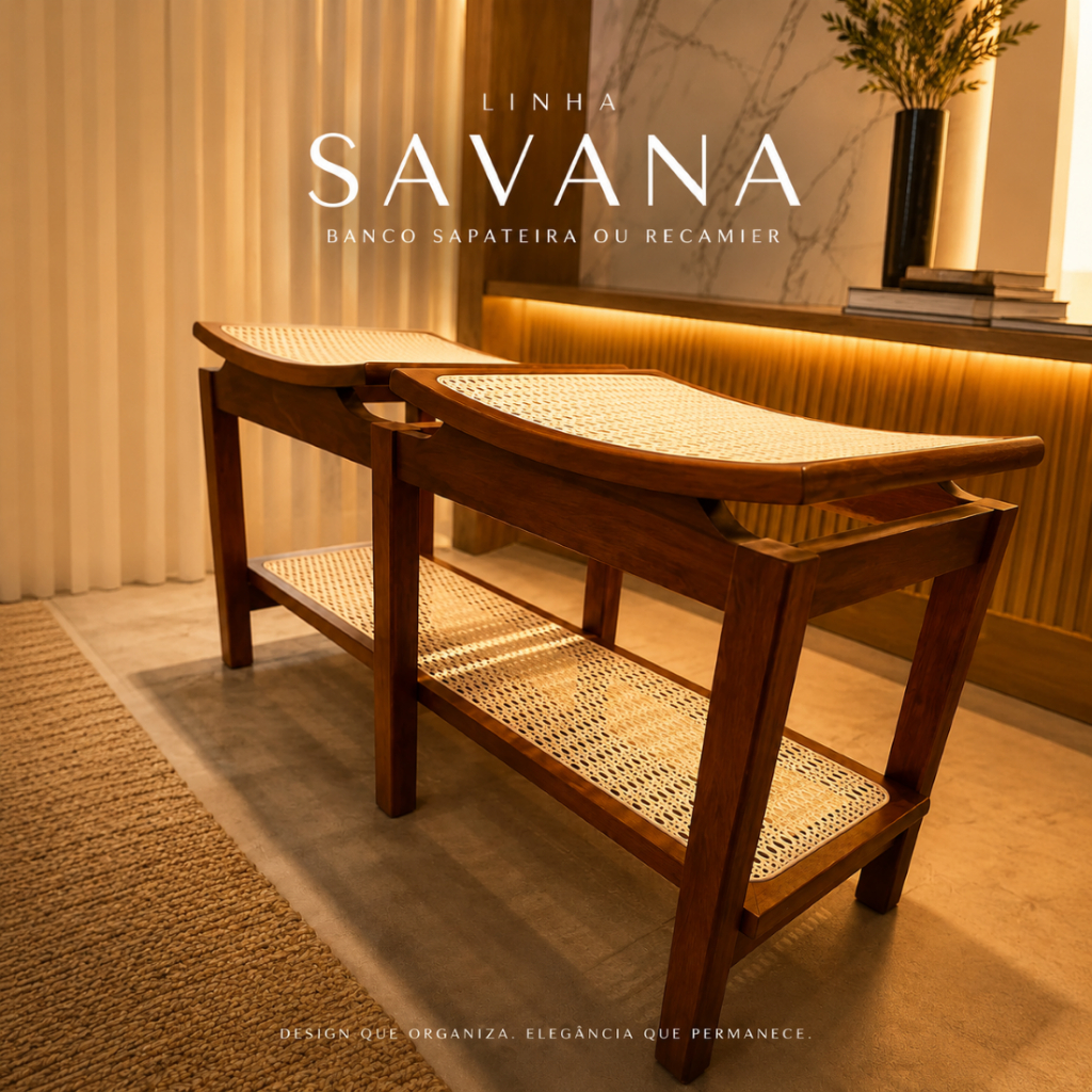 Banco Sapateira Recamier Savana Madeira Maciça Assento Anatômico em Tela Resistente Versátil Hall Quarto Entrada Sala