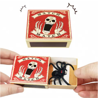 Fósforo Falso com Aranha Pegadinha de Susto Brinquedo Troll Divertido Para se Divertir Com Amigos e Familiares