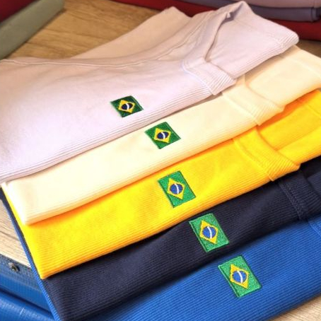 Regata Feminina Ribana Canelada Bandeira do Brasil Bordada Estilo Copa Confortável Look Casual