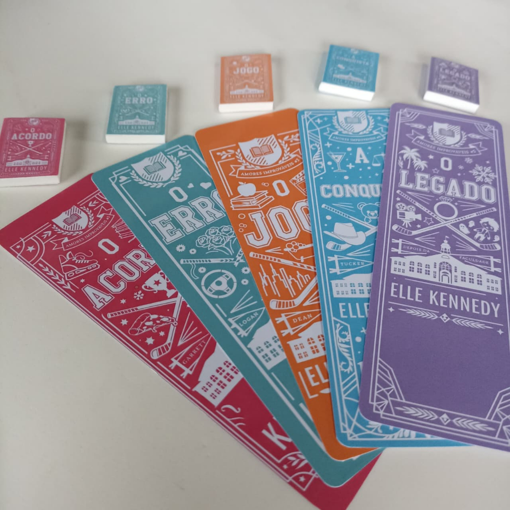 Kit Off Campus 5 Marcadores de Página + 5 Mini Livros Imã | Boys of Tommen| Colecionável