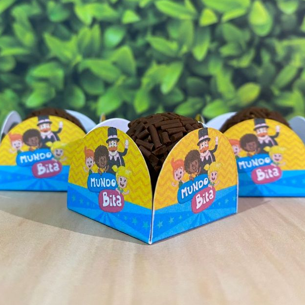 MUNDO BITA forminhas personalizadas 4 pétalas doce brigadeiro nº6 festa aniversário