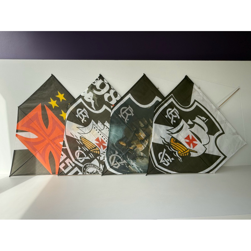 Kit Pipa VASCO 5 Unidades 72cm Grande com Rabiola + 1 Linha 100 Jardas Completo Pronto Para Voar Torcedor Futebol