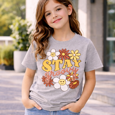 Camiseta Infantil Feminina Estampada 100% Algodão Estampa de Flores Carinha Feliz em DTF Confortável