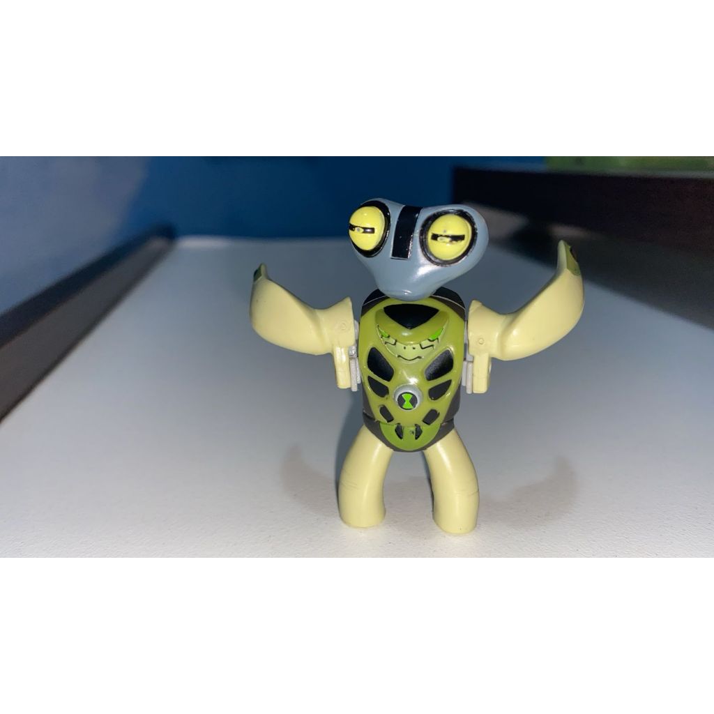 Boneco Ben 10 Câmara Criação TARTARUGA