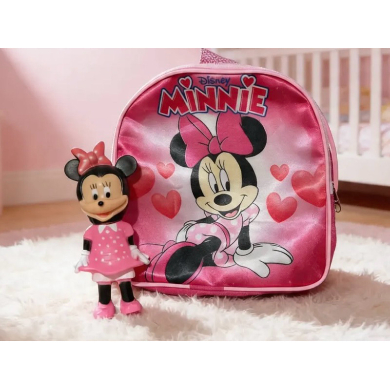 kit mochilinha lancheira infantil Minei com boneco lembrancinha
