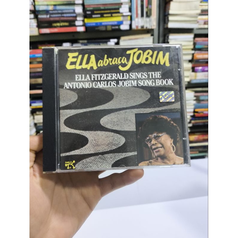 CD ELLA ABRAÇA JOBIM - ELLA FITZGERALD SINGS THE ANTONIO CARLOS JOBIM - CD Usado conservado - REF:CD 952